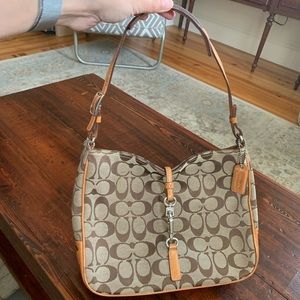 COACH Signature Tan Hampton Hobo F1K-6091